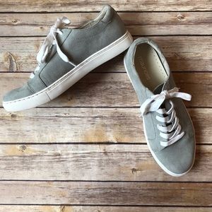 Maurice’s Faux Suede Oxford sz 9